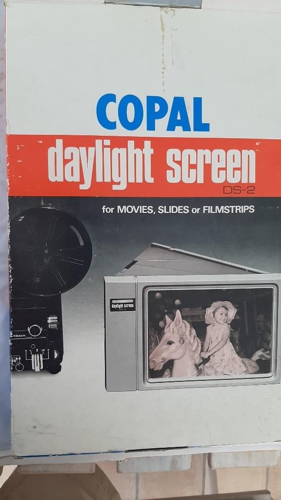 Ecran de reproduction de films 8 et super8, Enlèvement, Film 8 mm