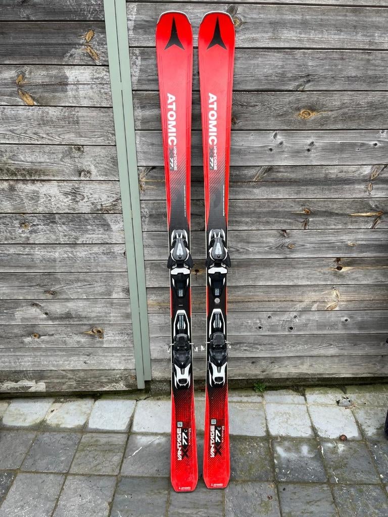 Atomic skies, 160 à 180 cm, Carving, Skis, Enlèvement