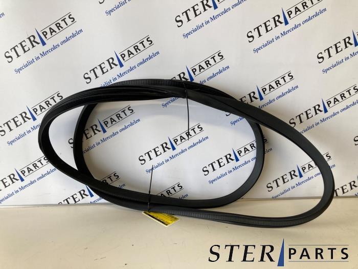Portierrubber 4Deurs links-achter van een Mercedes C-Klasse, Ophalen of Verzenden, 3 maanden garantie, Gebruikt, Mercedes-Benz