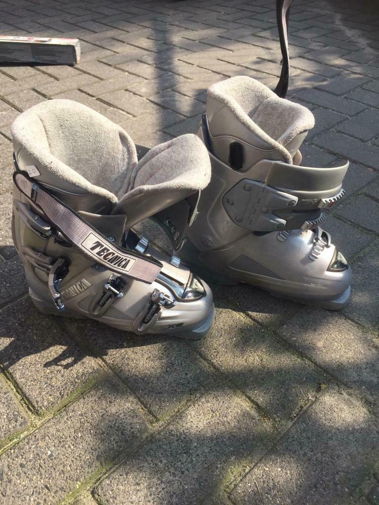 Skischoenen maat 25/25,5.  Is 39, Ophalen of Verzenden, Zo goed als nieuw