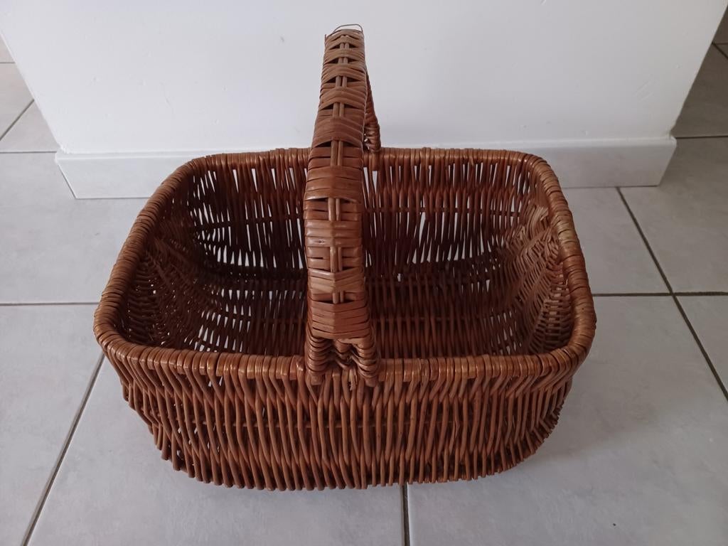 Rieten picknickmand, Ophalen, Zo goed als nieuw