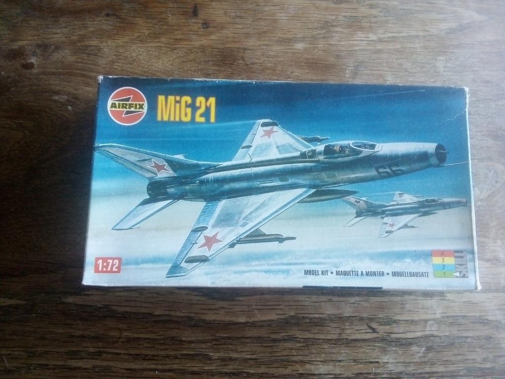 MiG 21, Overige merken, 1:72 tot 1:144, Ophalen of Verzenden, Zo goed als nieuw