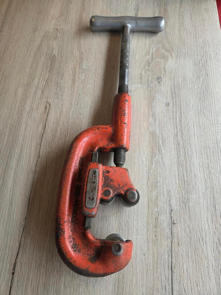 Ridgid pijpsnijder, Ophalen