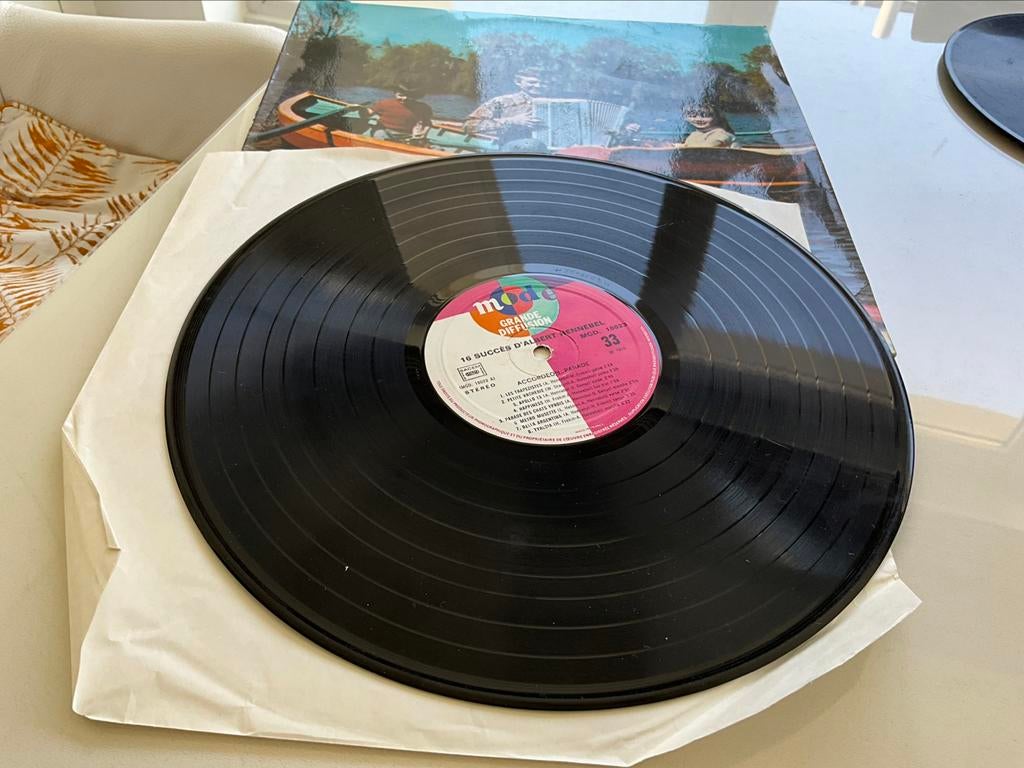 Albert Hennebel – Accordéon Parade - 16 Succès France 1975, CD & DVD, Vinyles | Néerlandophone, Enlèvement ou Envoi