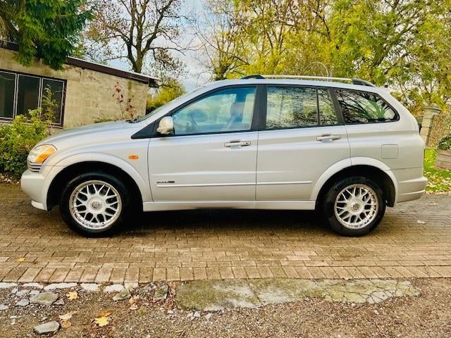 Ssangyong Kyron 2.0xDi 4 roues motrices, Autos, 100 kW, Argent ou Gris, Achat, 5 portes