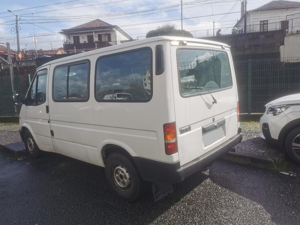 Ford Transit, Autos, Camionnettes & Utilitaires, 4 portes, Boîte manuelle, Entretenue par le concessionnaire, Diesel