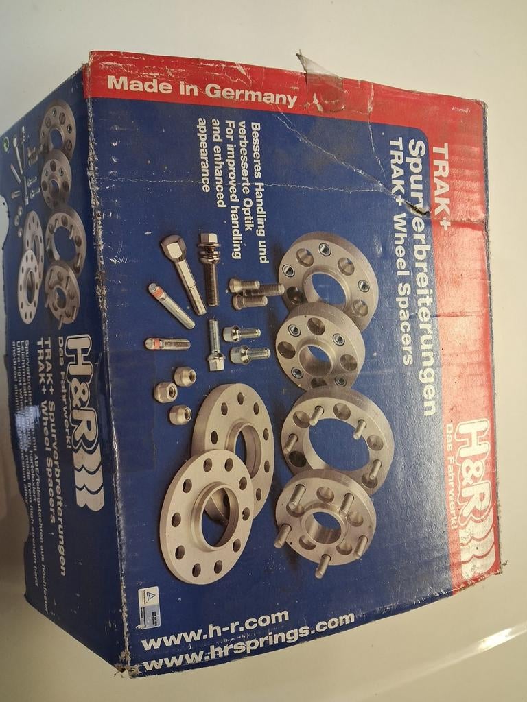 Entretoise BMW, Enlèvement