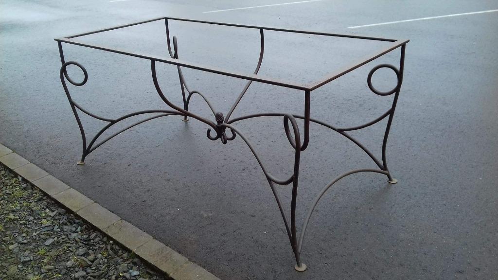 Table avec 6 chaise Design.Piece Unique. Fait a la main., Enlèvement, Neuf, Métal, Cinq, Six Chaises ou plus