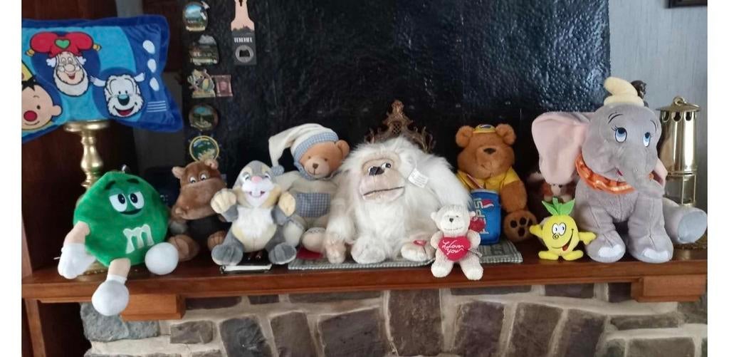 Mooie knuffels in goede staat!M&M,Studio 100,Dumbo..., Enfants & Bébés, Jouets | Peluches, Comme neuf, Enlèvement