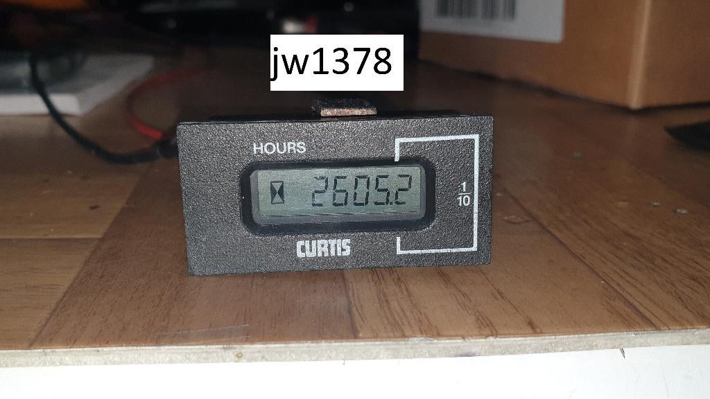 jw1378: Digitaal urenteller Curtis CD701-352, Ophalen of Verzenden, Gebruikt