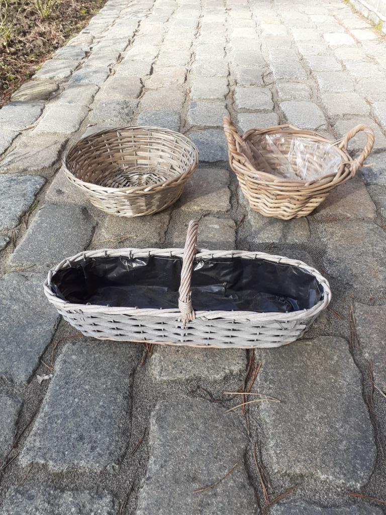 3 rieten mandjes-bloempot-in zeer goede staat, Tuin en Terras, Ophalen, Gebruikt