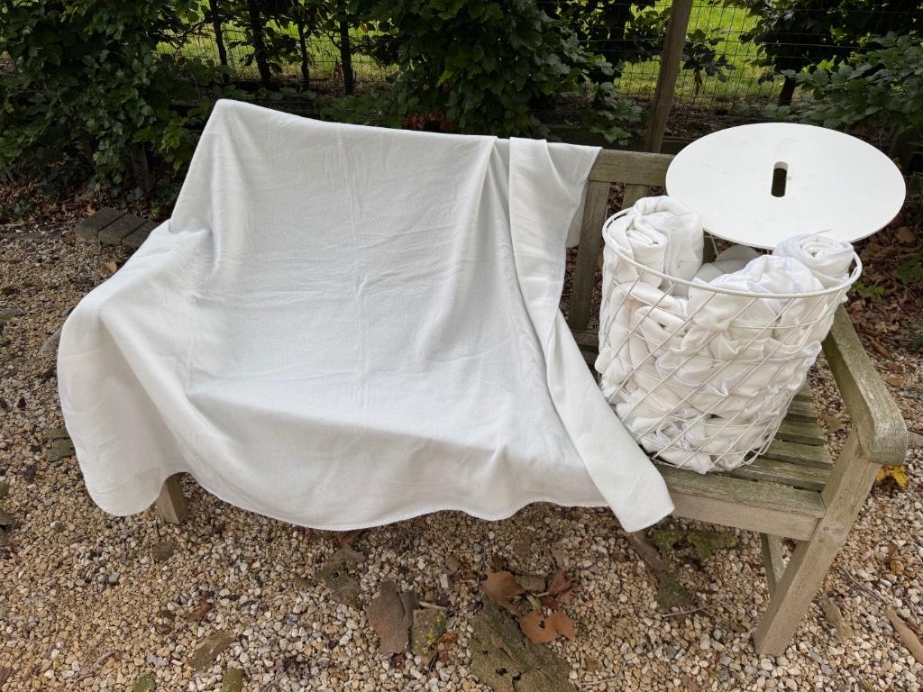 Fête de mariage - Panier avec 8 couverture fleece, Enlèvement ou Envoi, Comme neuf, Décoration