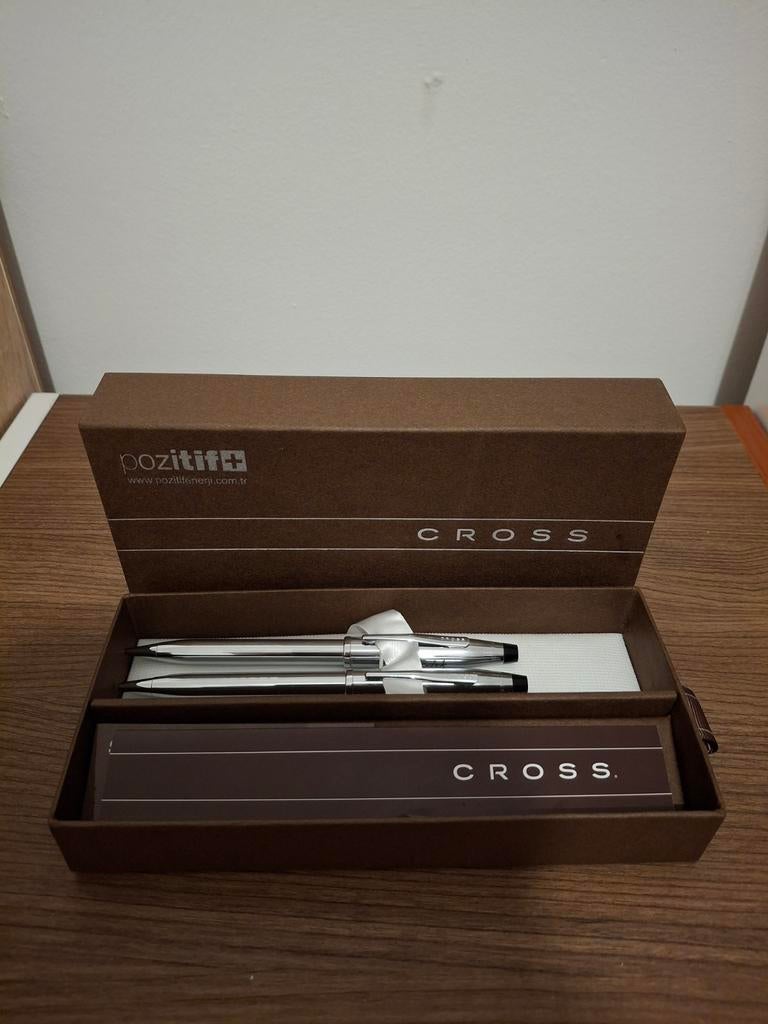 stylo, Enlèvement ou Envoi, Avec boîte, Cross, Comme neuf