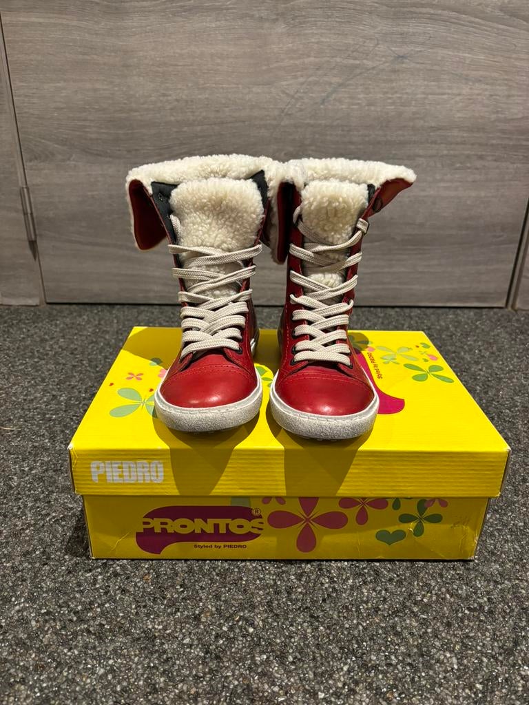 Rode lederen winterboots, Ophalen, Nieuw