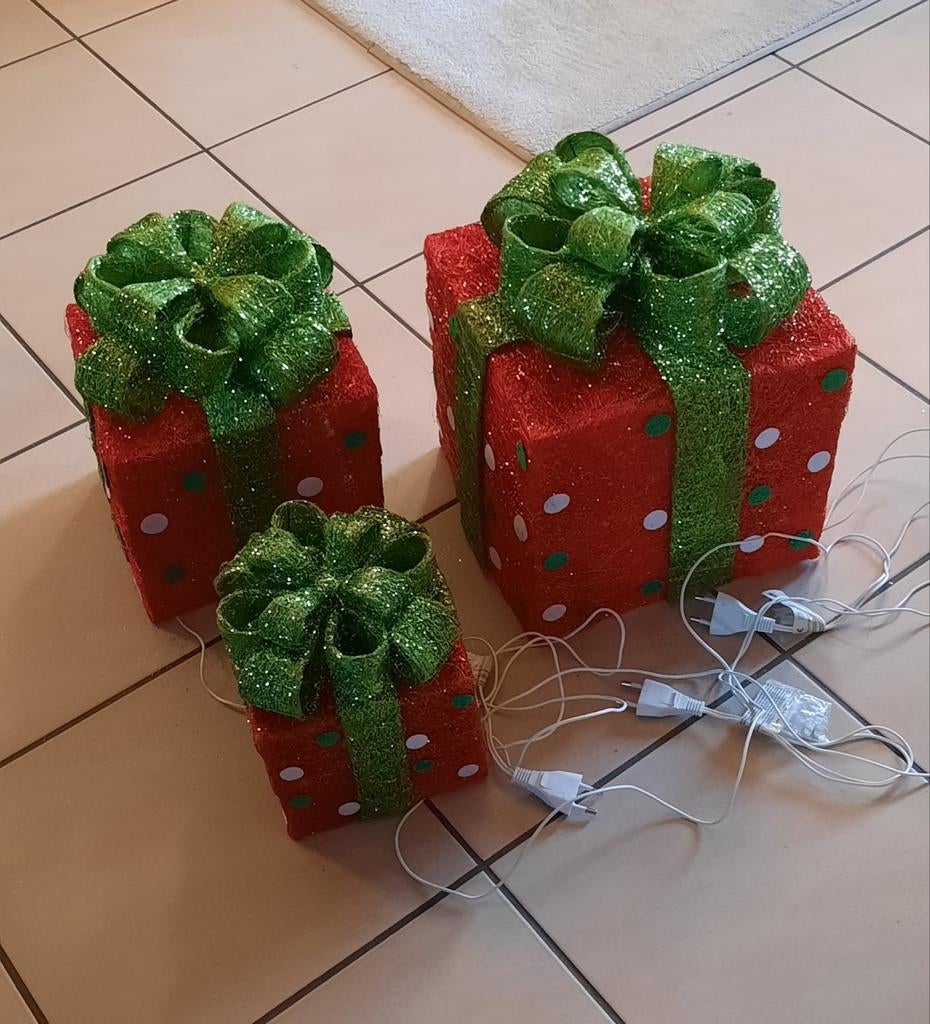 Kerst pakjes met verlichting, Enlèvement