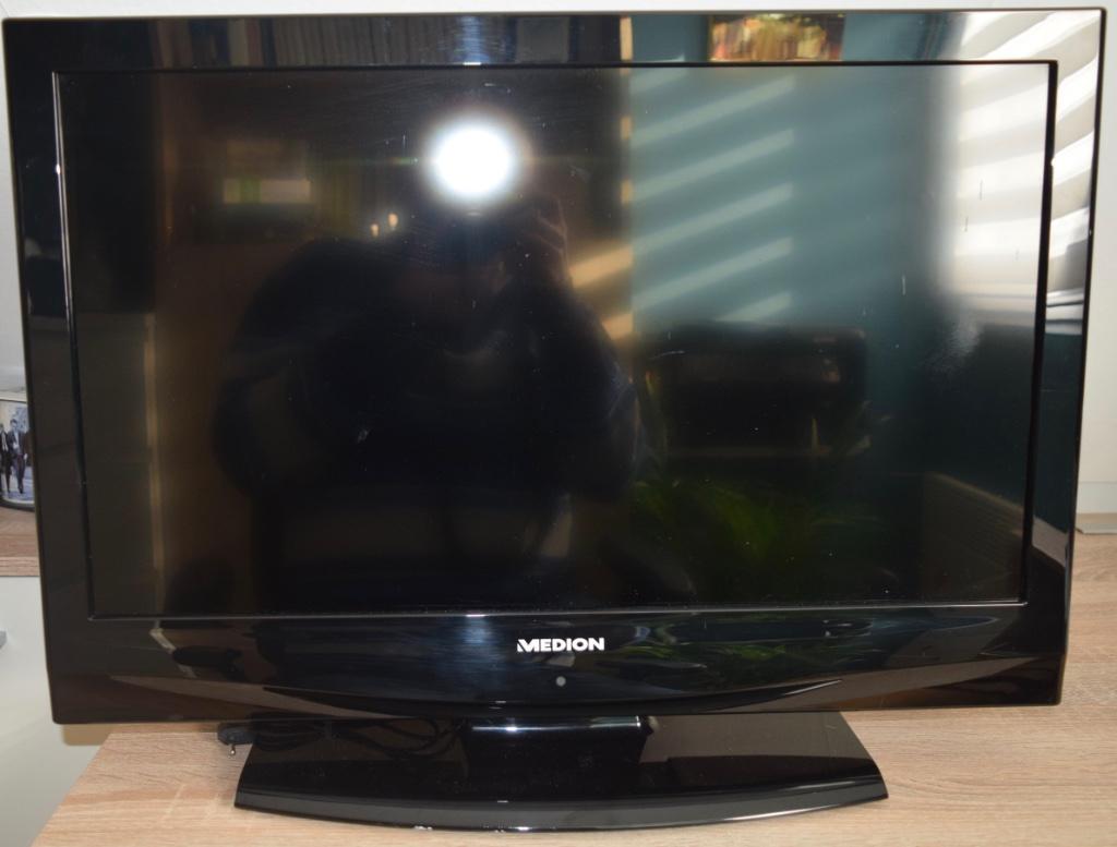 Téléviseur LCD 26" avec lecteur DVD intégré, LCD, Zo goed als nieuw, 60 tot 80 cm, Ophalen