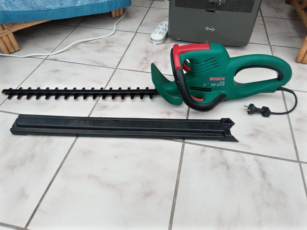 Grote heggenschaar Bosch 550w, Ophalen