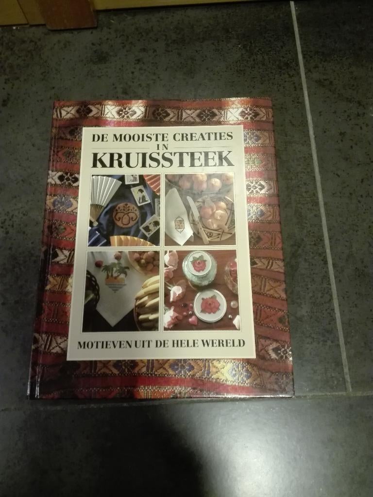 Borduren boek kruissteek uit de wereld 175 blz 10 euro, Verzenden, Nieuw