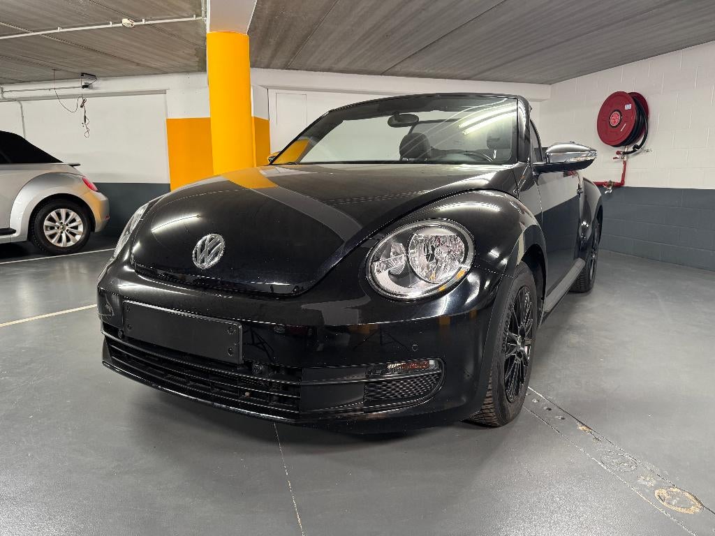Volkswagen New Beetle zwart DSG Cab 1.2 TSI, Auto's, Volkswagen, Bedrijf, Te koop, Beetle (Kever), ABS, Adaptieve lichten, Airbags