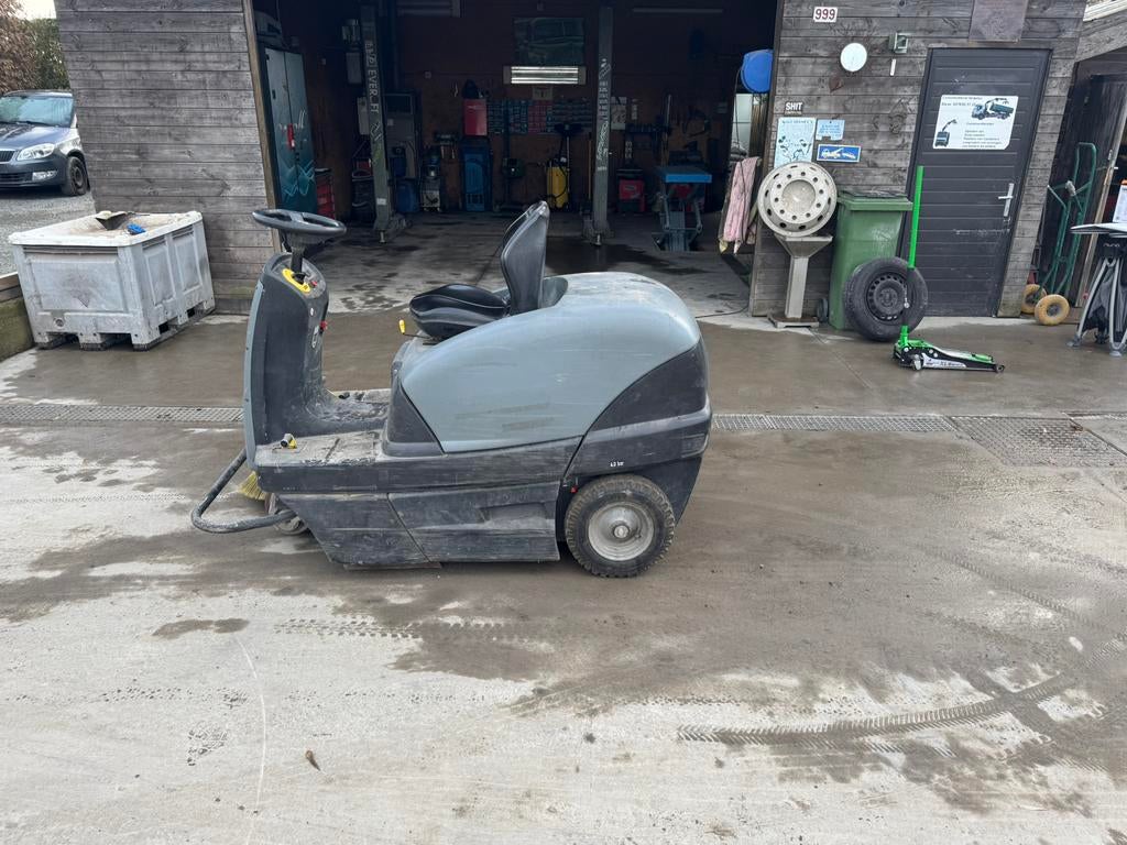 Veegmachine karscer, Zakelijke goederen, Ophalen