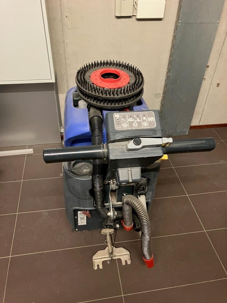 schrobschuurmachine Numatic - poetsmachine, Enlèvement, Autres types