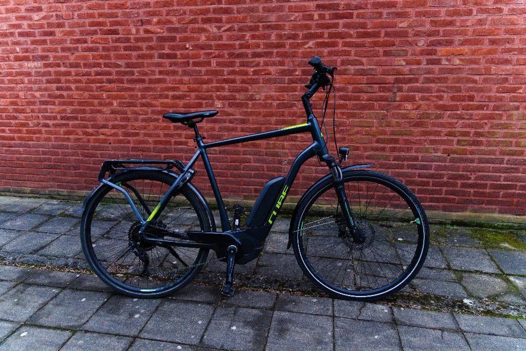 Cube Kathmandu hybrid pro - 8304 km, Fietsen en Brommers, Elektrische fietsen, Ophalen, Gebruikt, Cube, 55 tot 59 cm