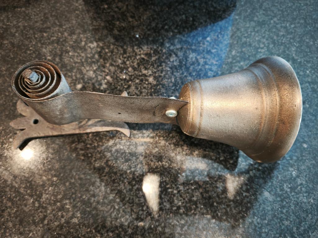 Antieke deurbel ,winkelbel., Antiek en Kunst, Ophalen, Koper