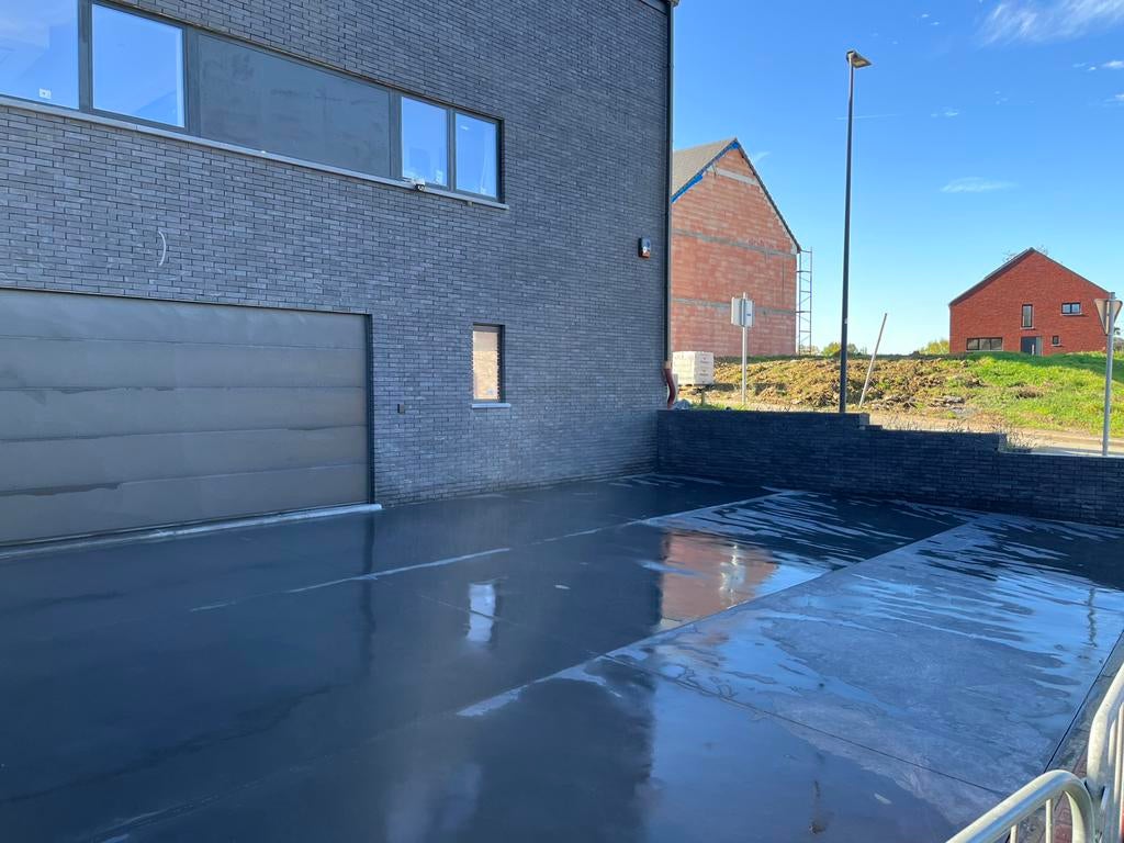 Réalisation de toute dalle de beton lissé, Ophalen, Zo goed als nieuw