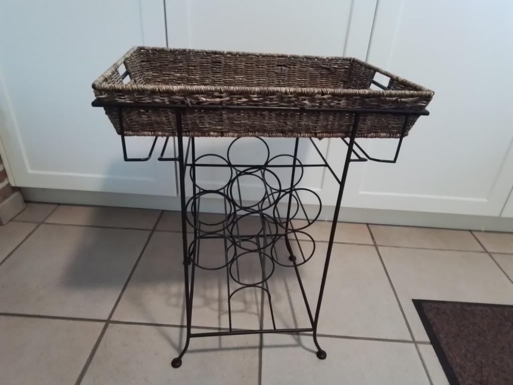 Casiers à vin avec plateau en osier, Maison & Meubles, Accessoires pour la Maison | Porte-bouteilles, Comme neuf, Enlèvement