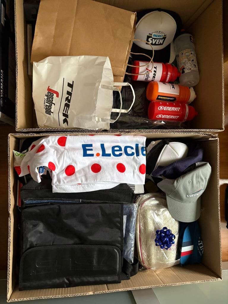 2 dozen tombola artikelen, Diversen, Ophalen, Zo goed als nieuw