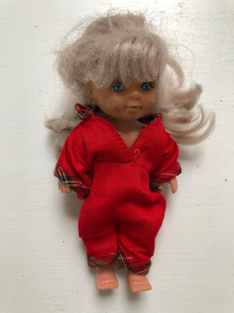 Simba popje meisje ca. 12 cm hoogte, Antiek en Kunst, Ophalen of Verzenden