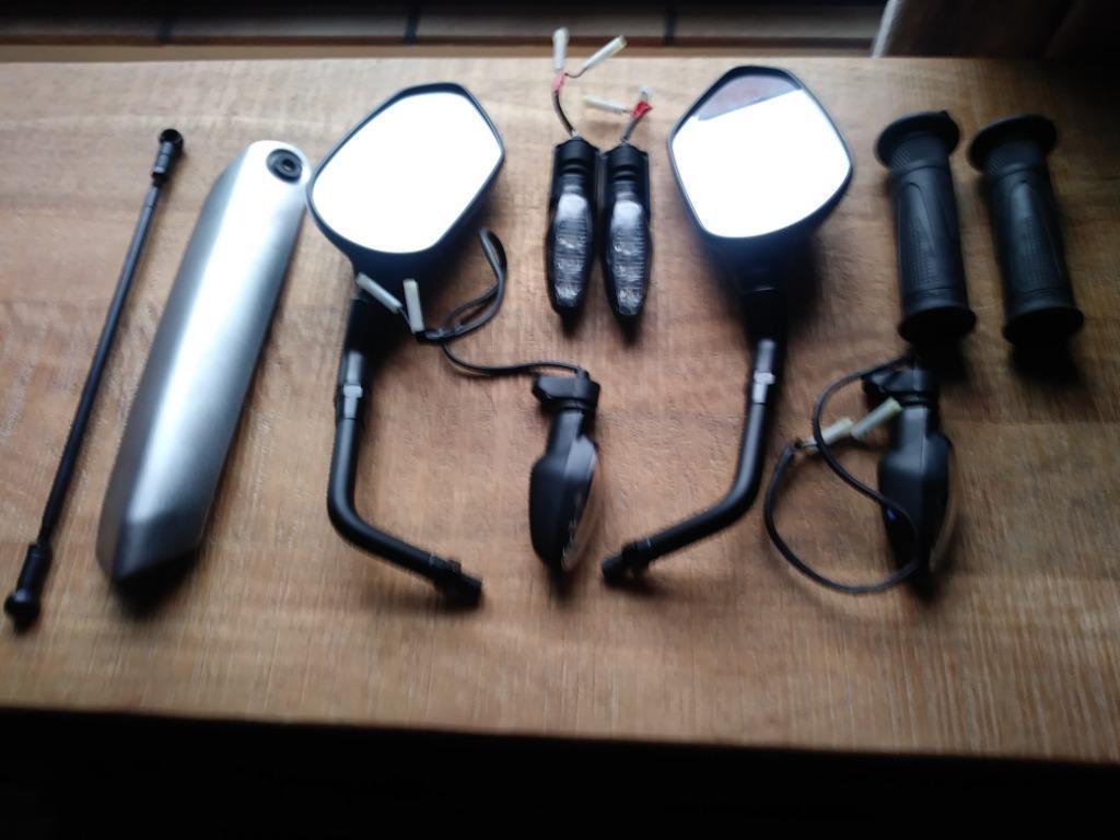 pièces d'origine Triumph trident 660, Particulier