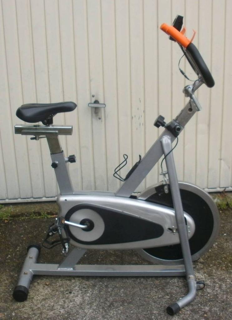 Home fiets trainer / spinning, Sport en Fitness, Ophalen of Verzenden, Gebruikt, Hometrainer