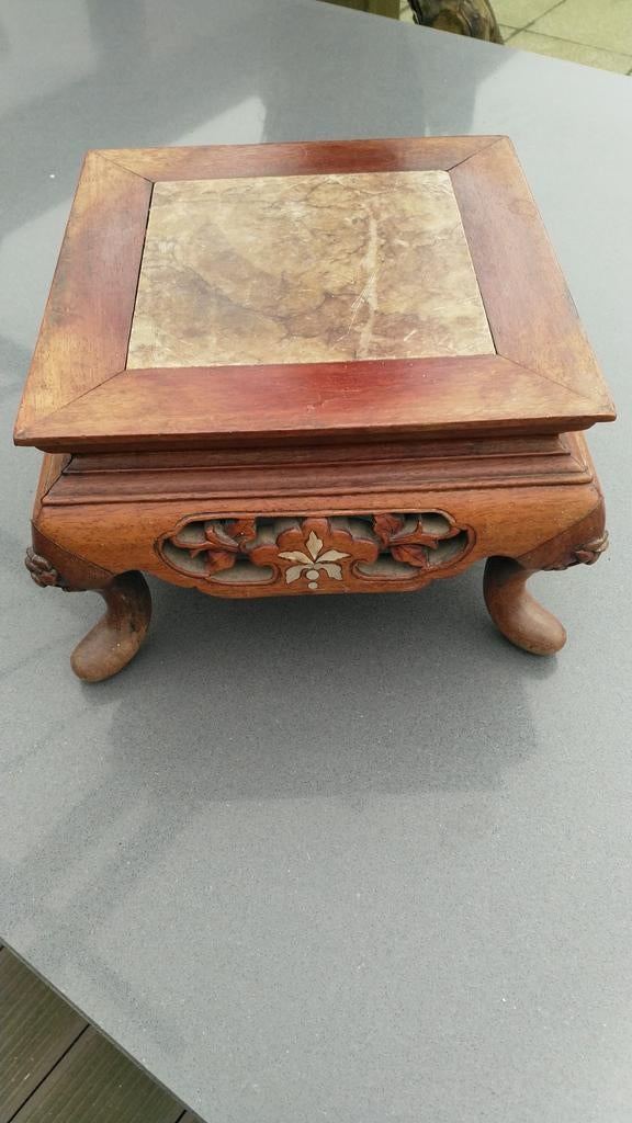 Chinees bijzettafeltje met marmer en parelmoer inleg, Antiek en Kunst, Ophalen of Verzenden