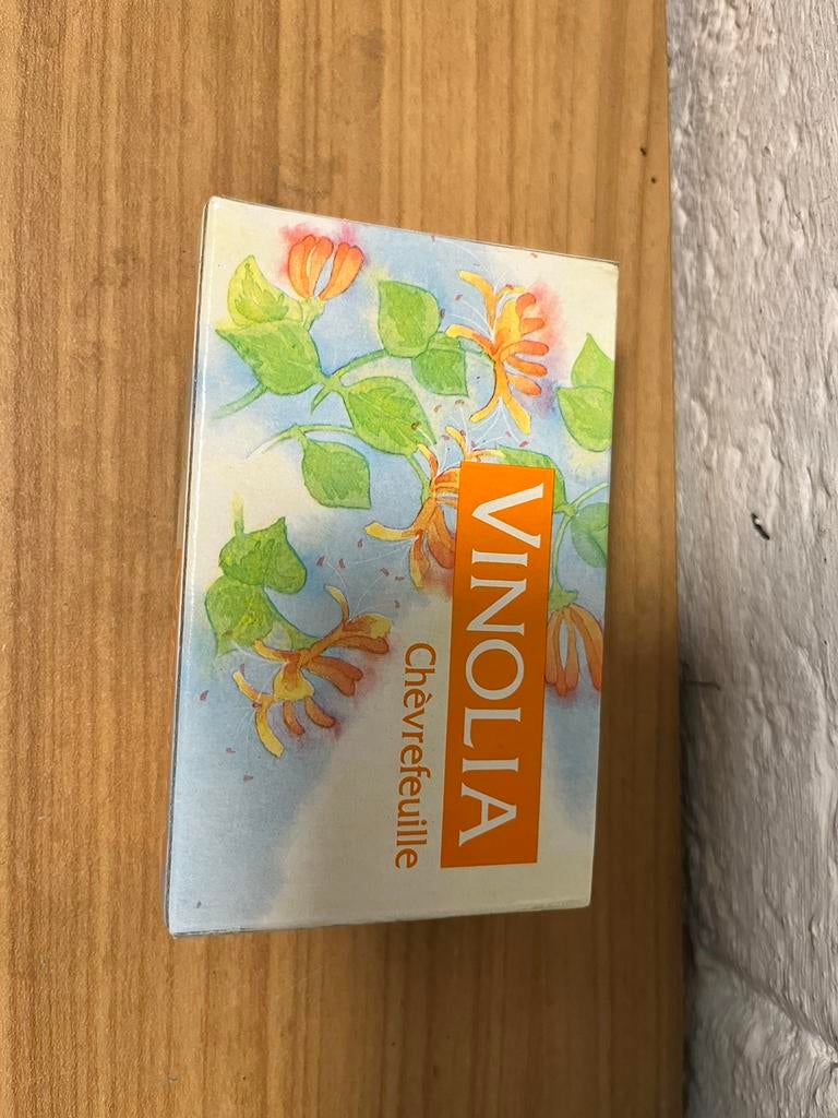 Bloc savon Vinolia Chèvrefeuille 150g neuf, Neuf
