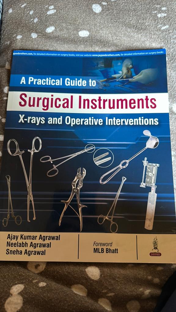 Surgical instruments x rays and operative interventions, Boeken, Wetenschap, Zo goed als nieuw, Overige wetenschappen, Ophalen of Verzenden