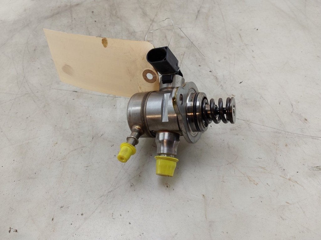 POMPE CARBURANT MECANIQUE Volkswagen Golf VII (AUA), Volkswagen, Utilisé, Lisa.Scalzo@aptiv.com, Aptiv PLC