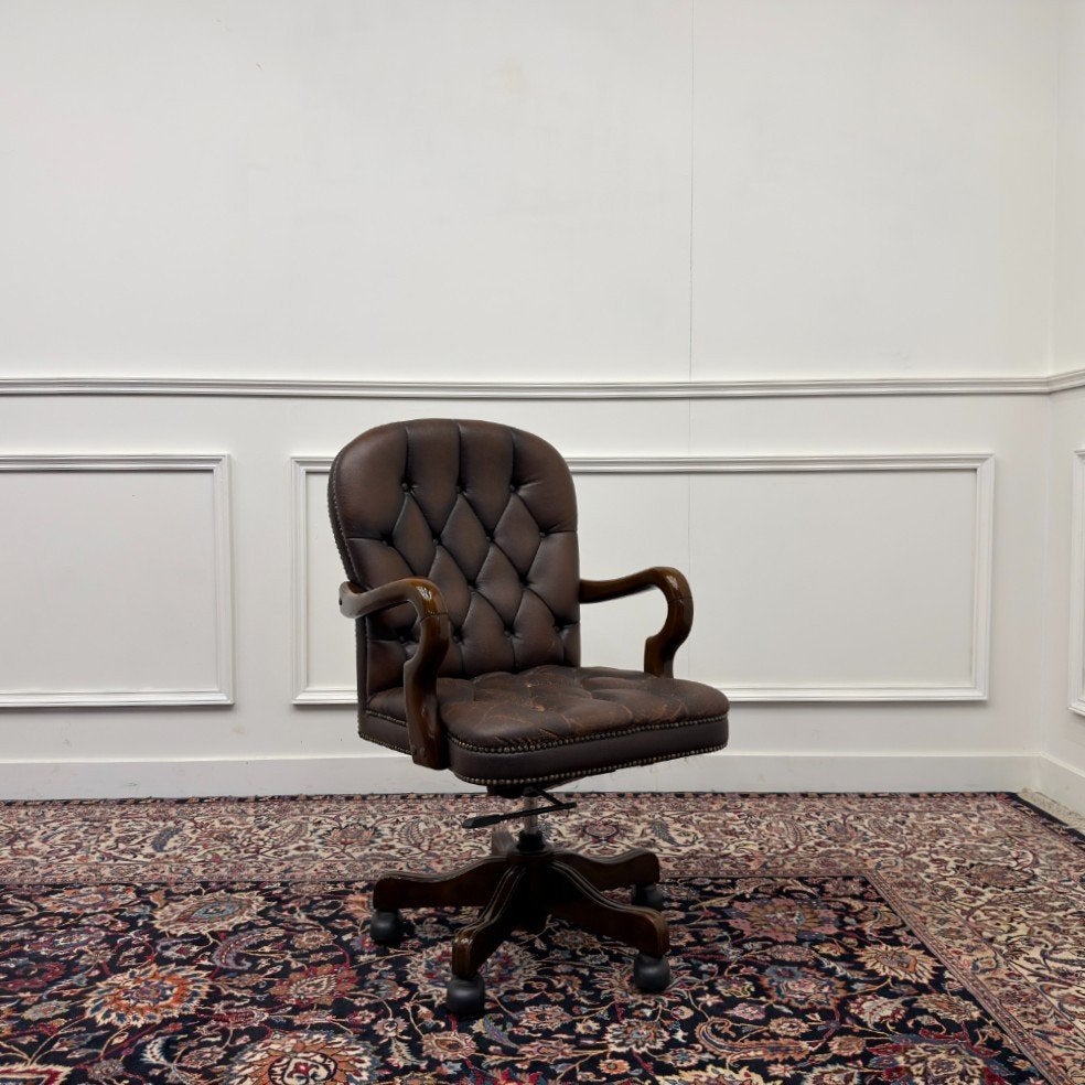 Klassiek Engels Chesterfield Bureaustoel, Enlèvement
