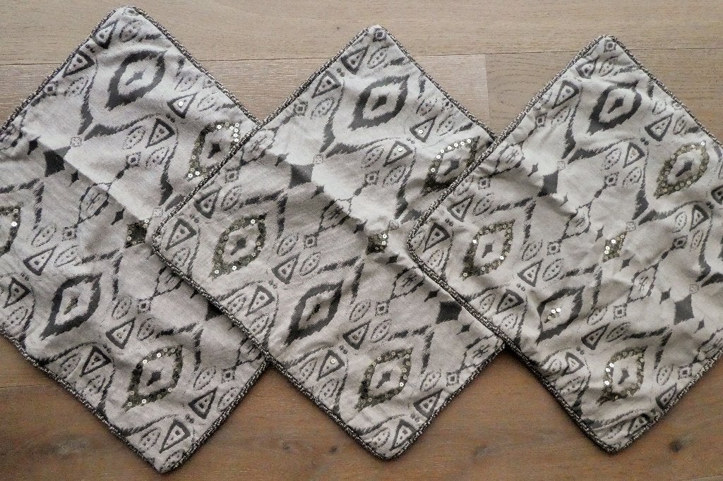 Lot de 3 Housses de Coussins Motifs Ethnique 40x40 cm. NEUF, Enlèvement, Neuf, Carré, Housse de coussin