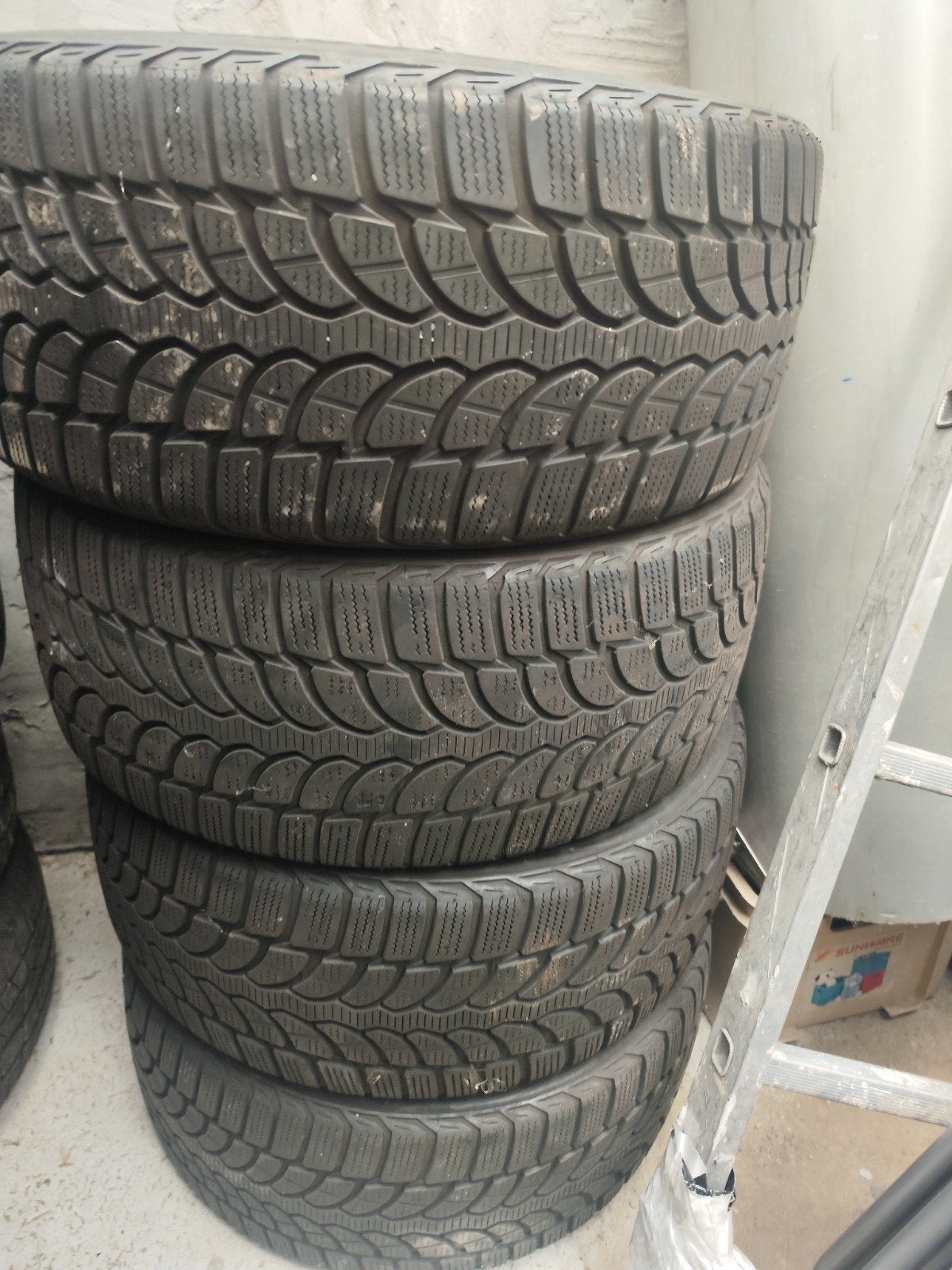 banden Bridgestone maat 255/45r18, Ophalen, 18 inch, Gebruikt, 255 mm