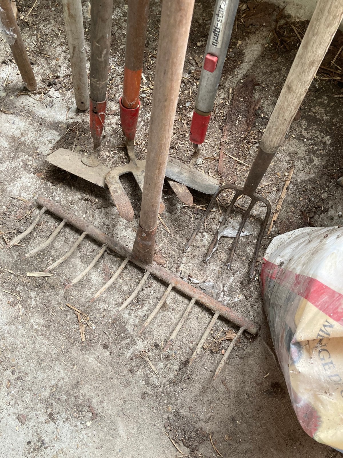 Tuingereedschap, Enlèvement, Utilisé
