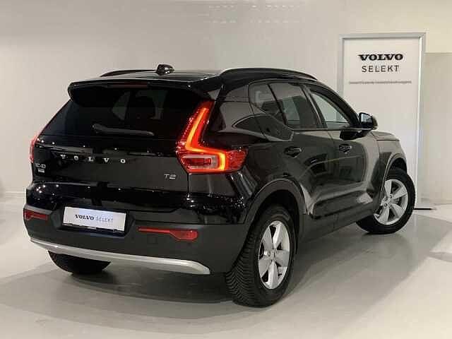 Volvo XC40 T2 Automaat Micro Hybrid + electr trekhaak, Auto's, Parkeersensor, Euro 6, Zwart, Bedrijf