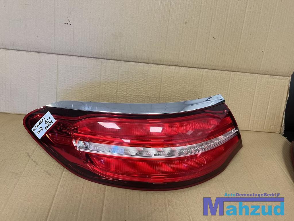 MERCEDES GLC COUPE C253 links led chrome achterlicht, Mercedes-Benz AG, Mercedes-Benz, Utilisé, Mercedesstrasse 120
70372  Stuttgart, DE