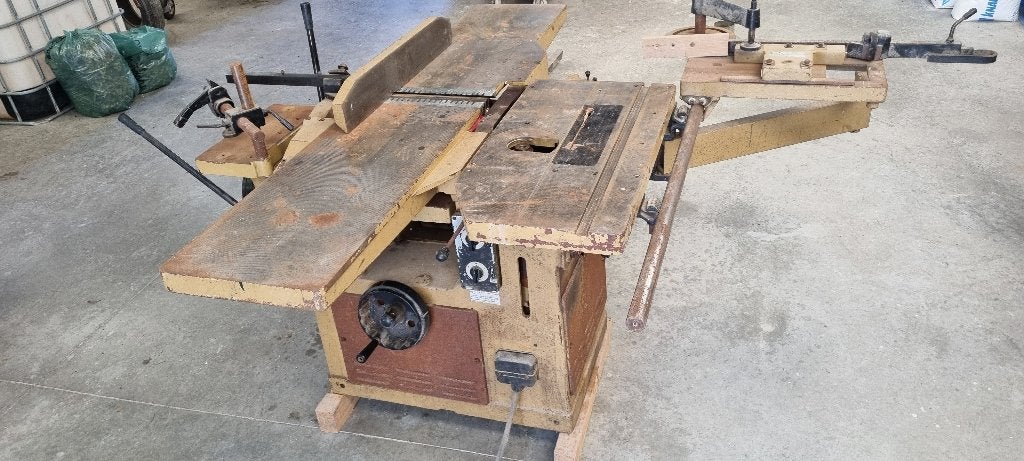Combinatiemachine met afzuiging en freesgereedschap., Ophalen