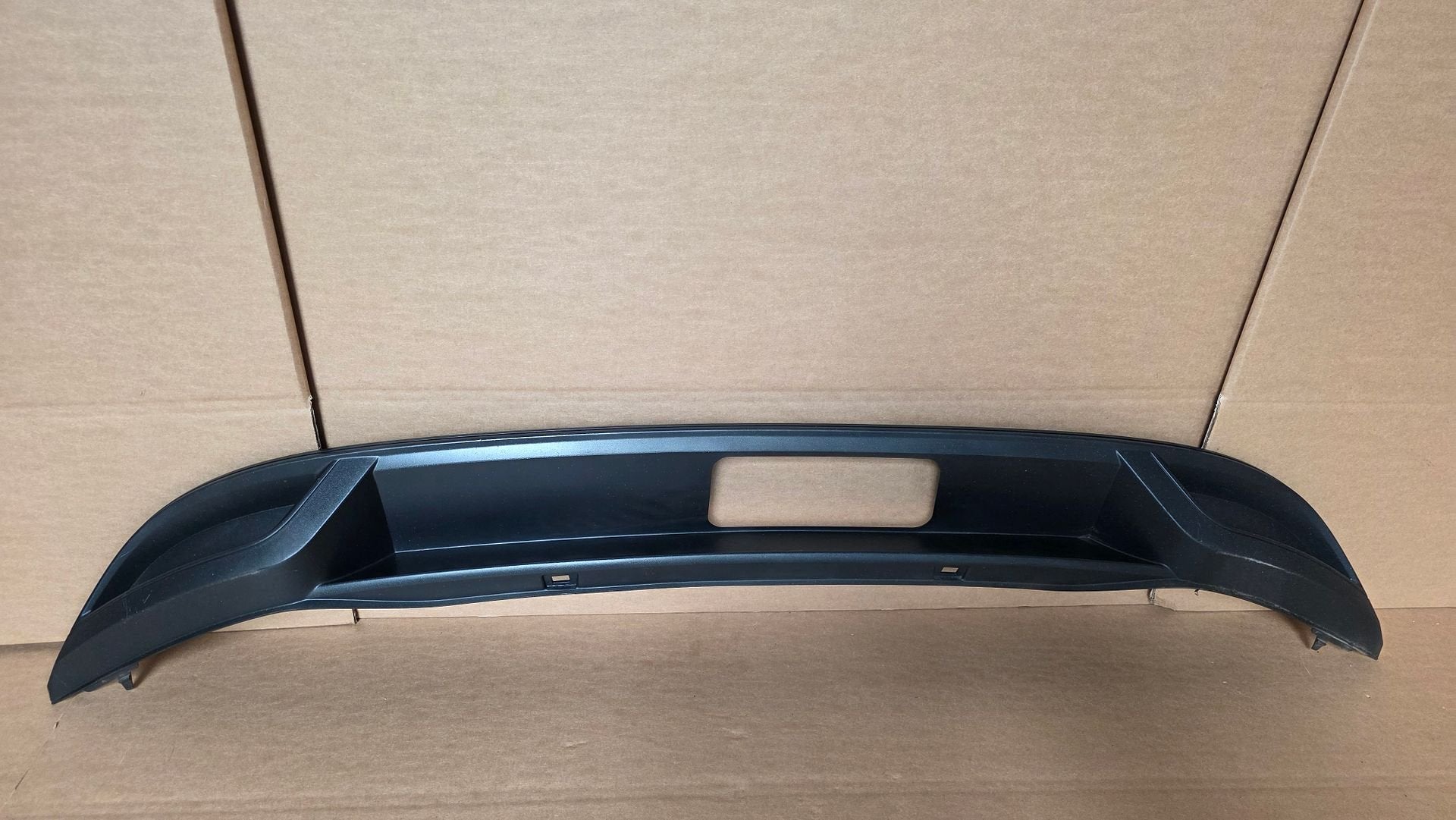Diffuser VW Golf 7 VII 7.5 ORIGINEEL 5G6807568Q 2017, Arrière, -, Origine de la pièce connue, Utilisé