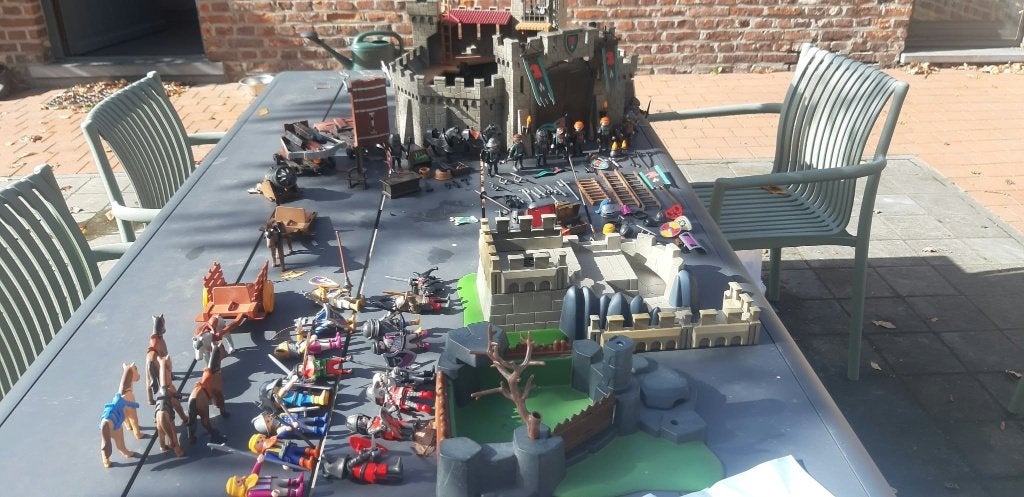 Playmobil kasteel + burcht + weide + uitbreidingen, Ophalen, Complete set, Zo goed als nieuw, Kasteel/Fort