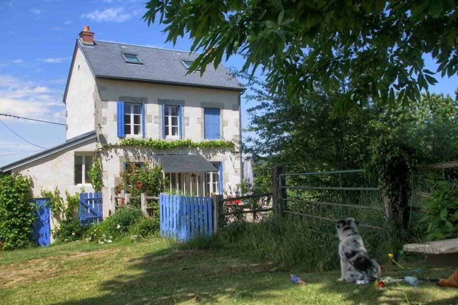 Romantisch vakantiehuis in de Auvergne – hond welkom, Ardèche of Auvergne, 2 slaapkamers, In bergen of heuvels, Landelijk