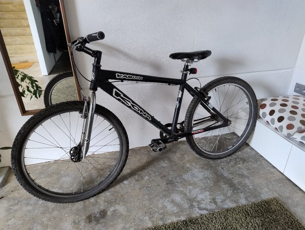 Kona Kaboom jaar 2000, Frein sur jante, Cruiser, Kona, Aluminium