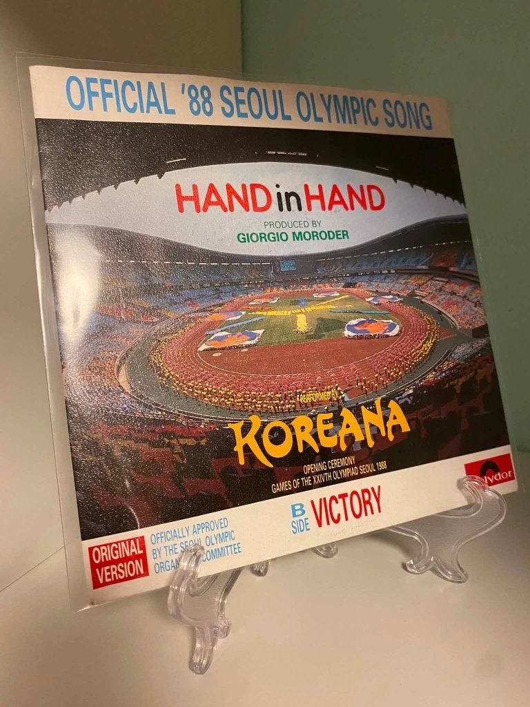 Koreana – Hand In Hand, Envoi, Utilisé, Rock et Metal