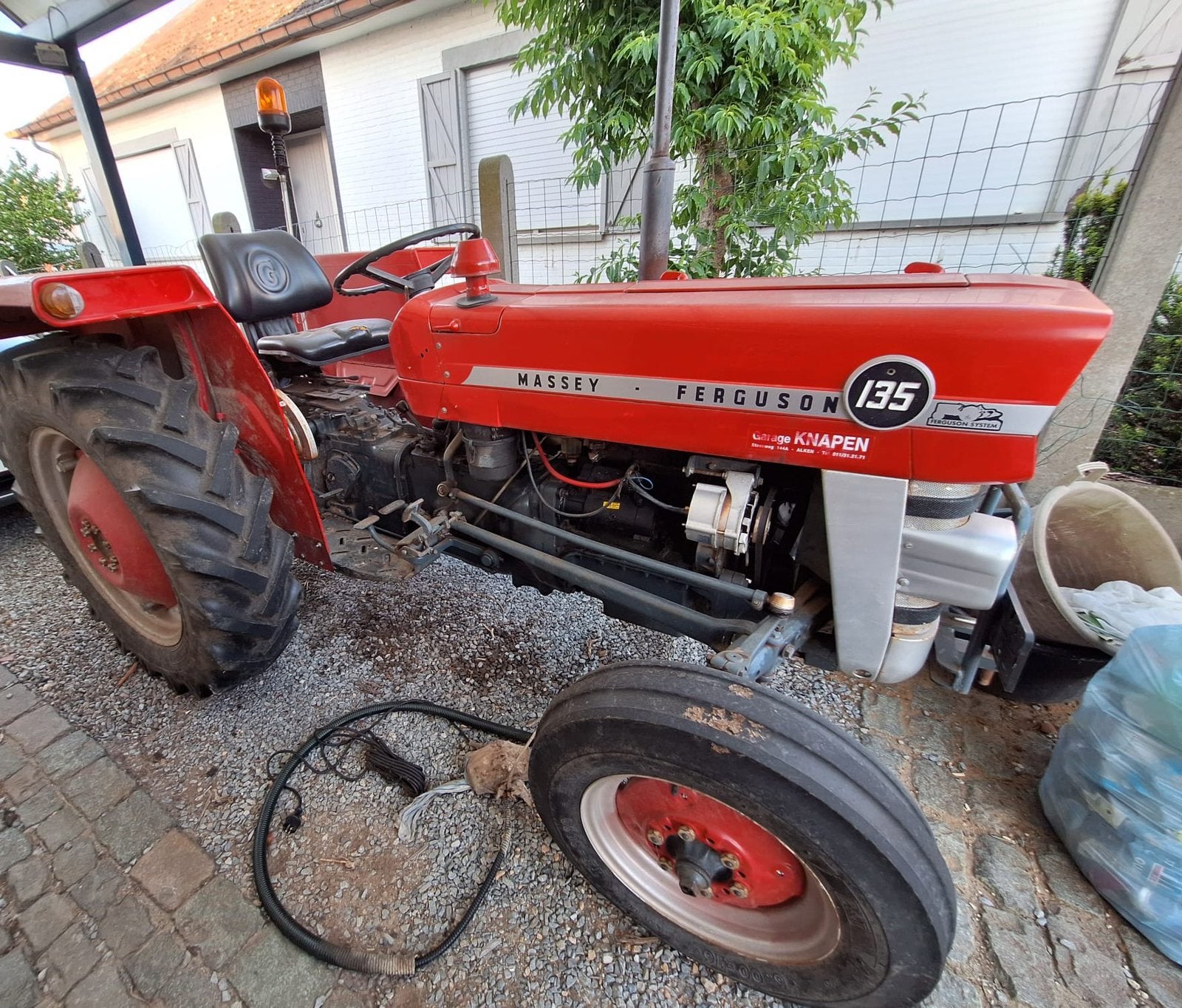 Tractor Massey Ferguson met toebehoren, Enlèvement, Utilisé, Massey Ferguson